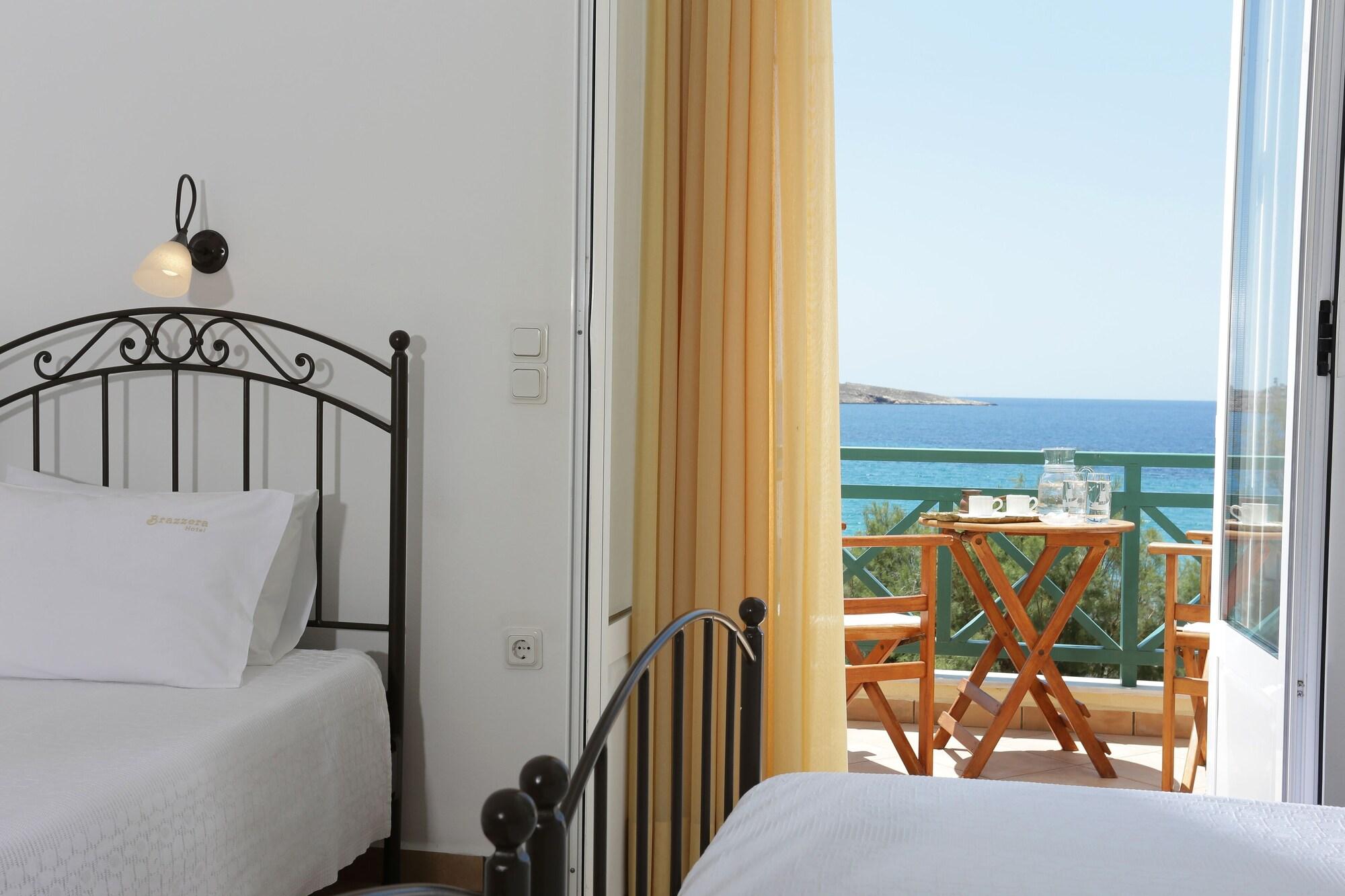 Brazzera Hotel Финикас Экстерьер фото
